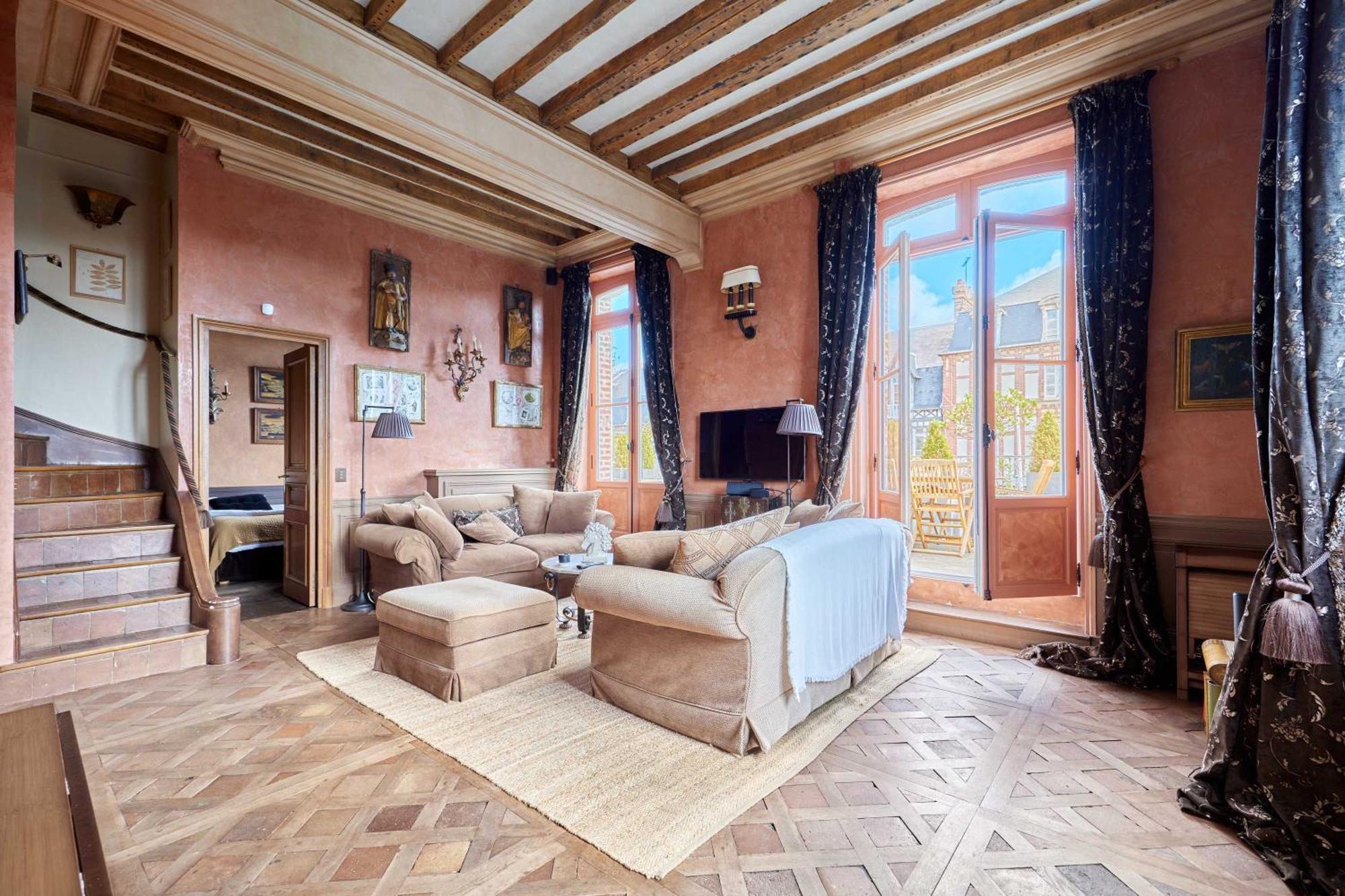 Luxurious 4 Bedroom Duplex, 200M From Place Morny Довиль Экстерьер фото