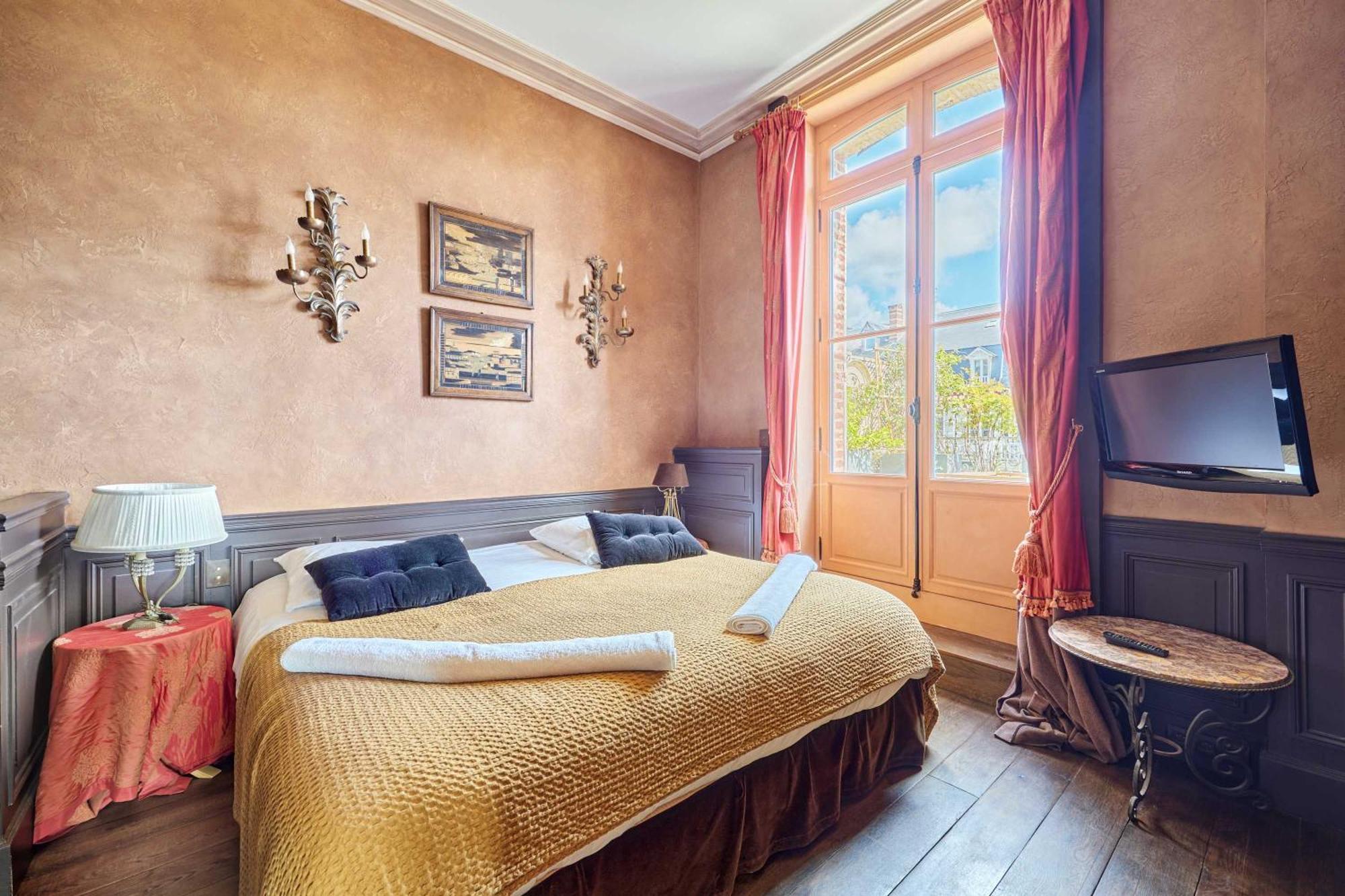Luxurious 4 Bedroom Duplex, 200M From Place Morny Довиль Экстерьер фото